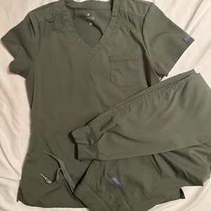 Med couture scrub set